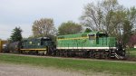 Ohio South Central Railroad (OSCR) 4537 & 104